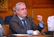 المستشار البرلماني خالد السطي يحذر من تداعيات رسوم الماستر والدكتوراه